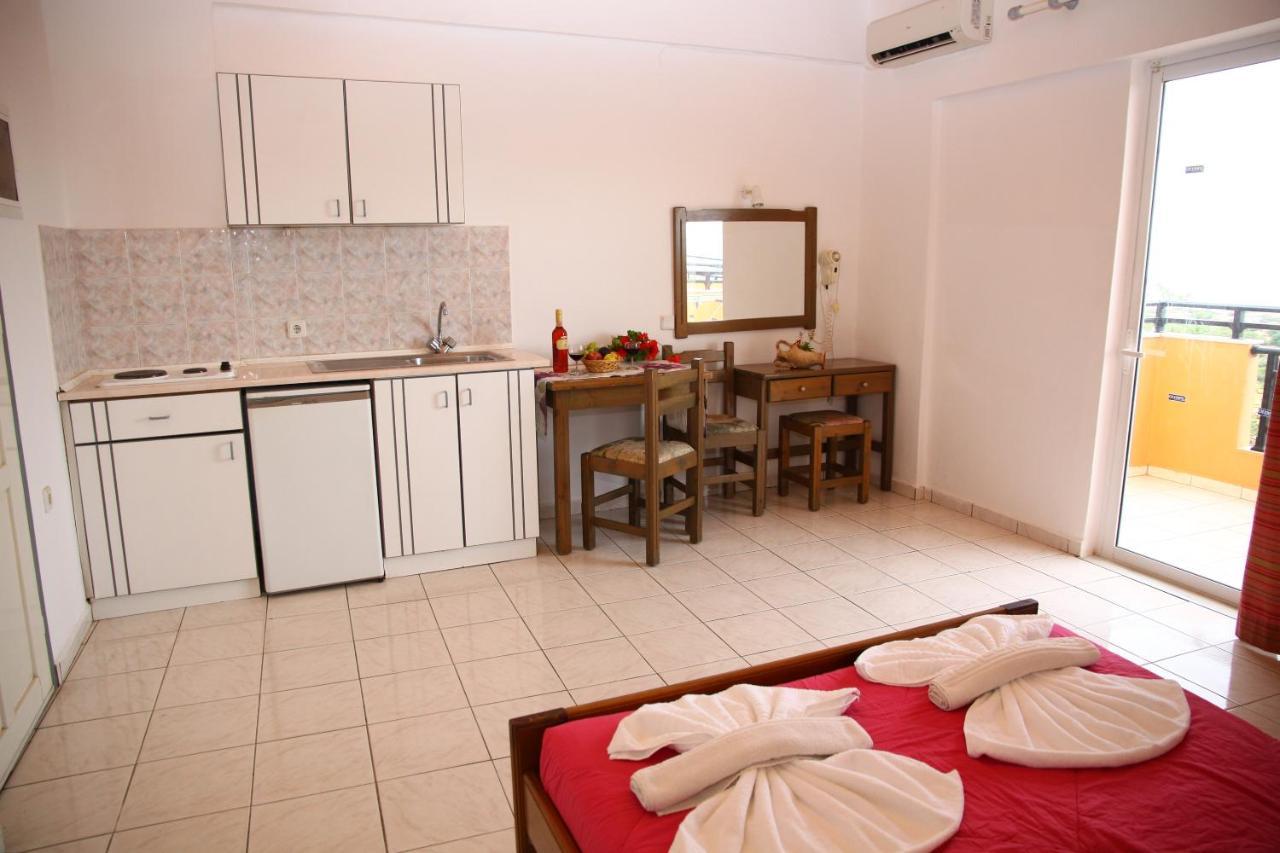 Bella Vista Hotel "By Checkin" Hersónissos Extérieur photo