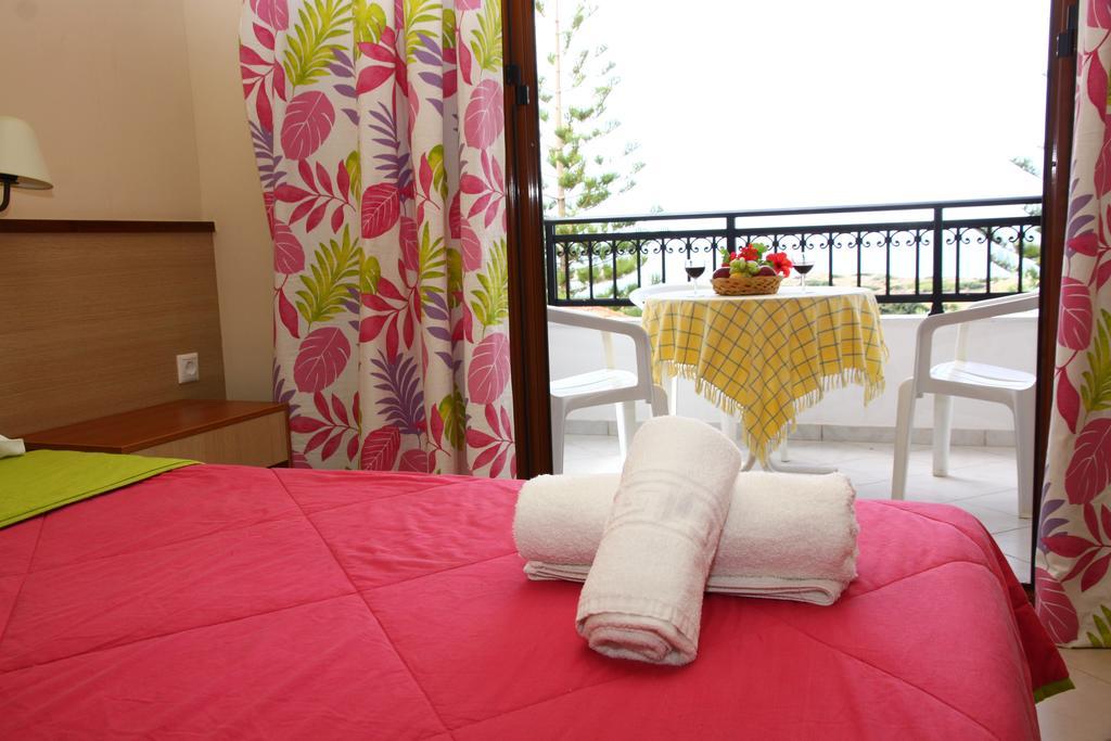 Bella Vista Hotel "By Checkin" Hersónissos Extérieur photo